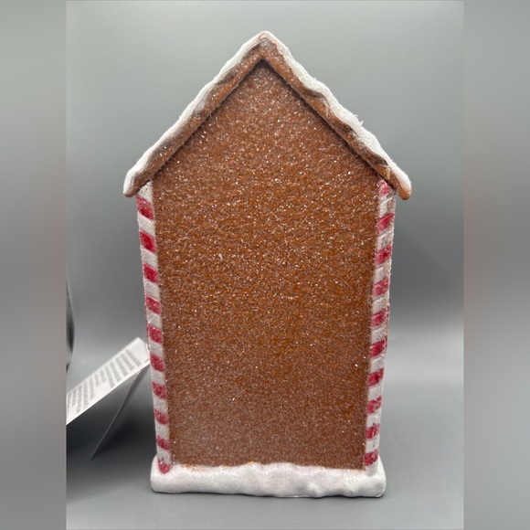 Target Bullseye Playground COCOA CAFE Lighted Gingerbread Christmas Village NEW - Picture 2 of 3